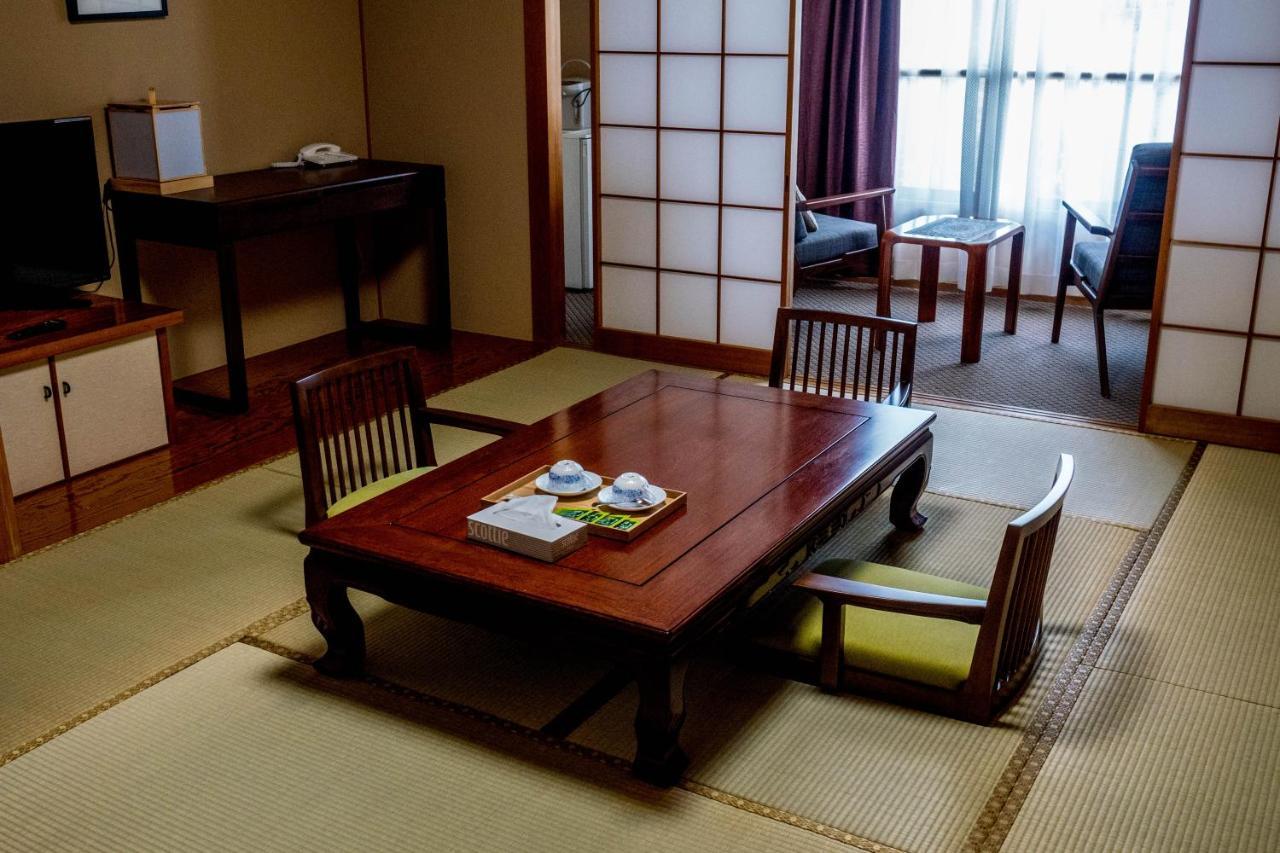 Harriway Onsen Hotel Хаконе Экстерьер фото