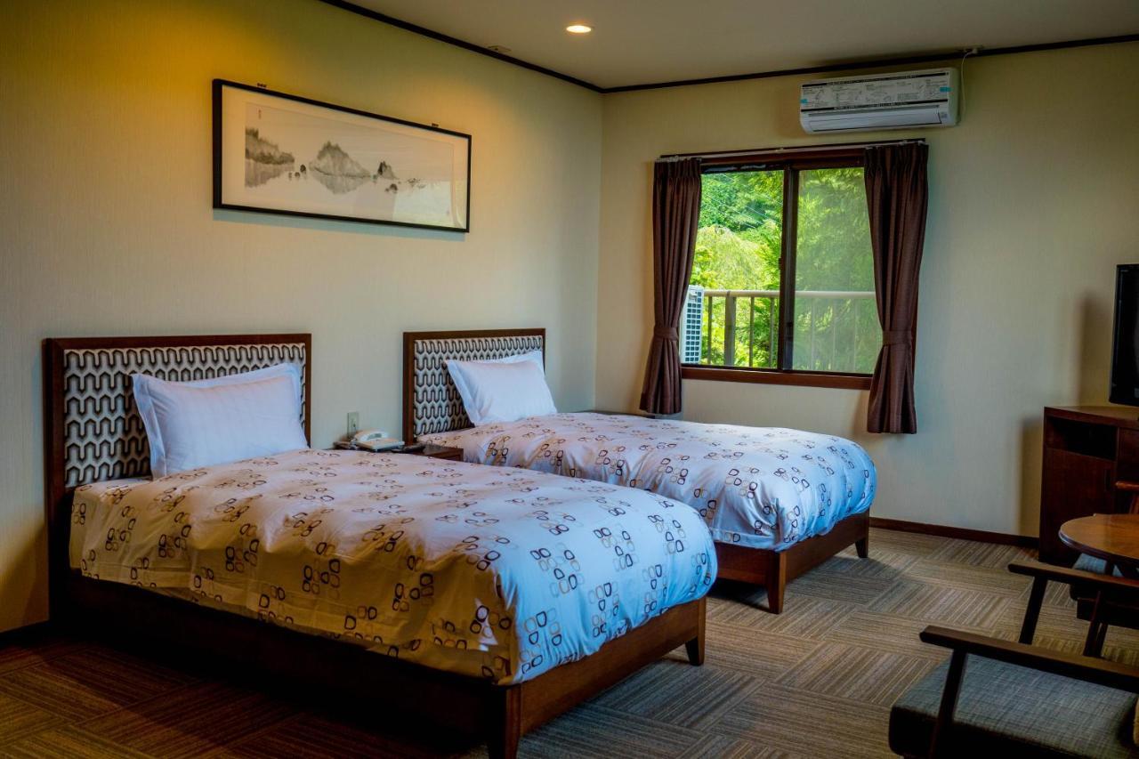 Harriway Onsen Hotel Хаконе Экстерьер фото