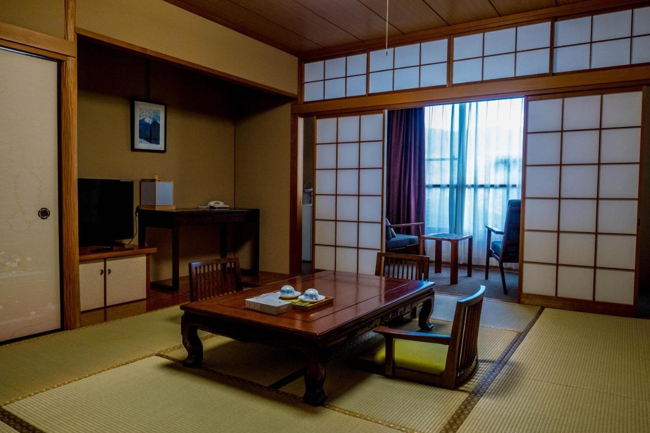 Harriway Onsen Hotel Хаконе Экстерьер фото
