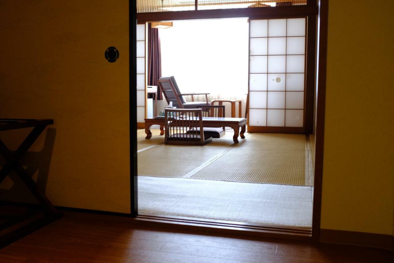 Harriway Onsen Hotel Хаконе Экстерьер фото