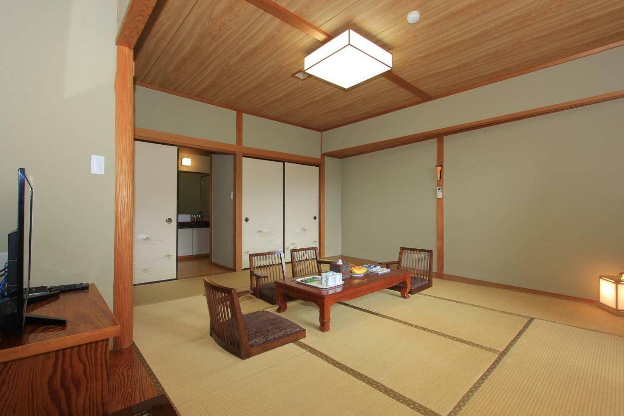 Harriway Onsen Hotel Хаконе Экстерьер фото