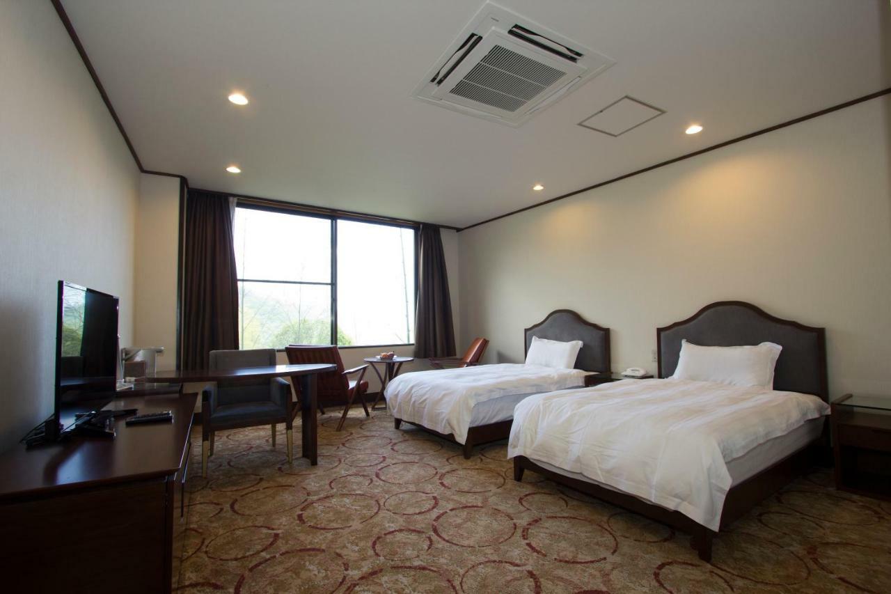 Harriway Onsen Hotel Хаконе Экстерьер фото