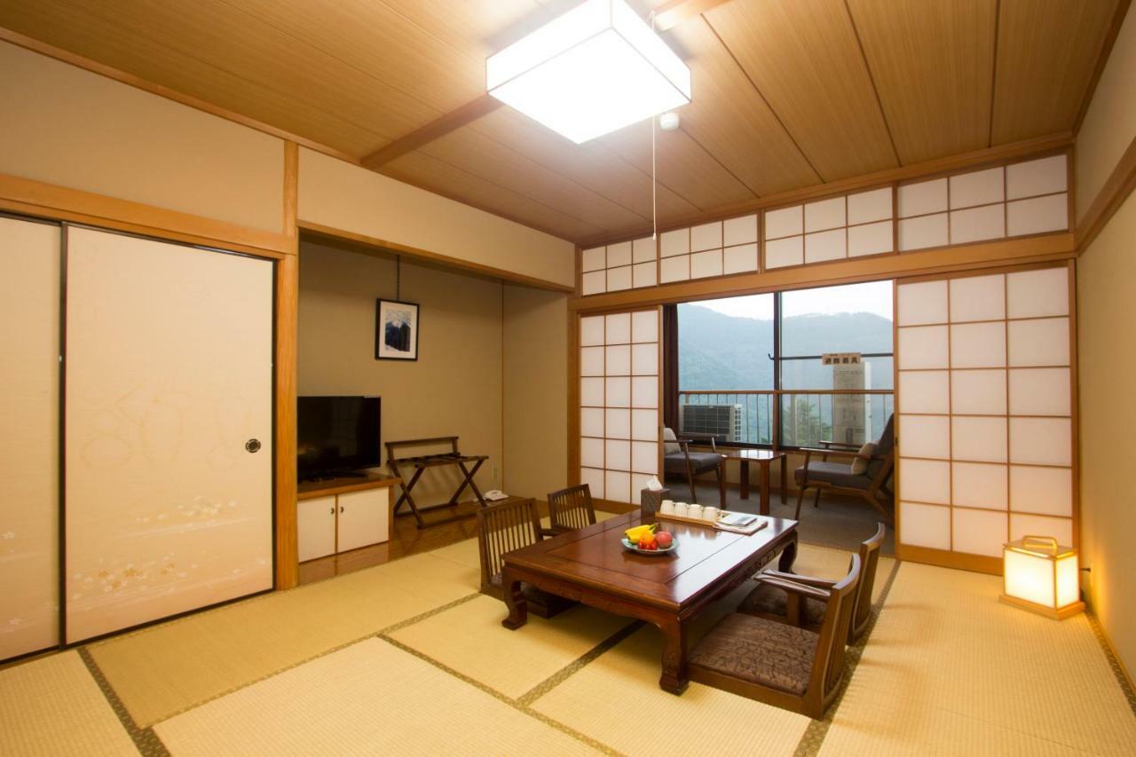 Harriway Onsen Hotel Хаконе Экстерьер фото